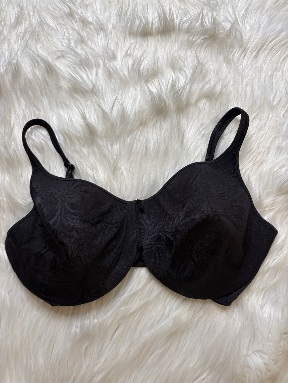 Hanes Black Full Coverage Underwire Bra with Subtle Jacquard, Size 40DD
